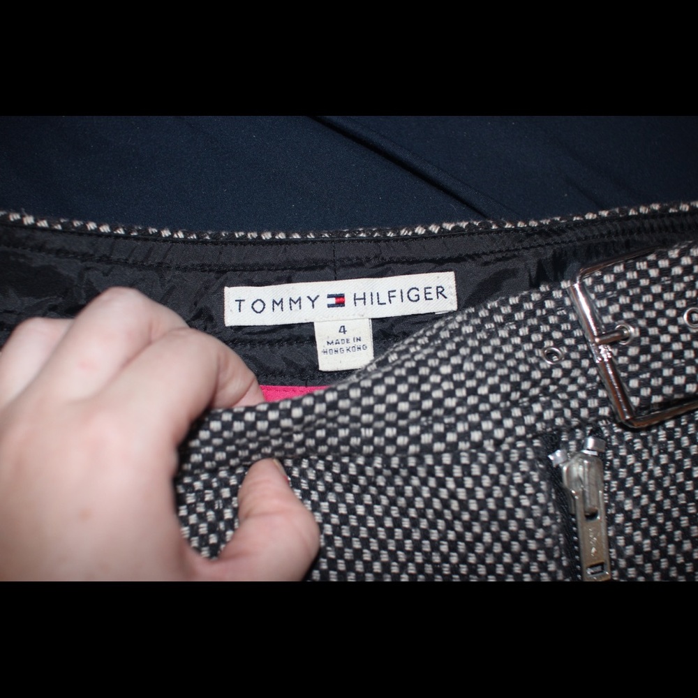 Tommy Hilfiger Size 4 Vintage Mini Skirt
